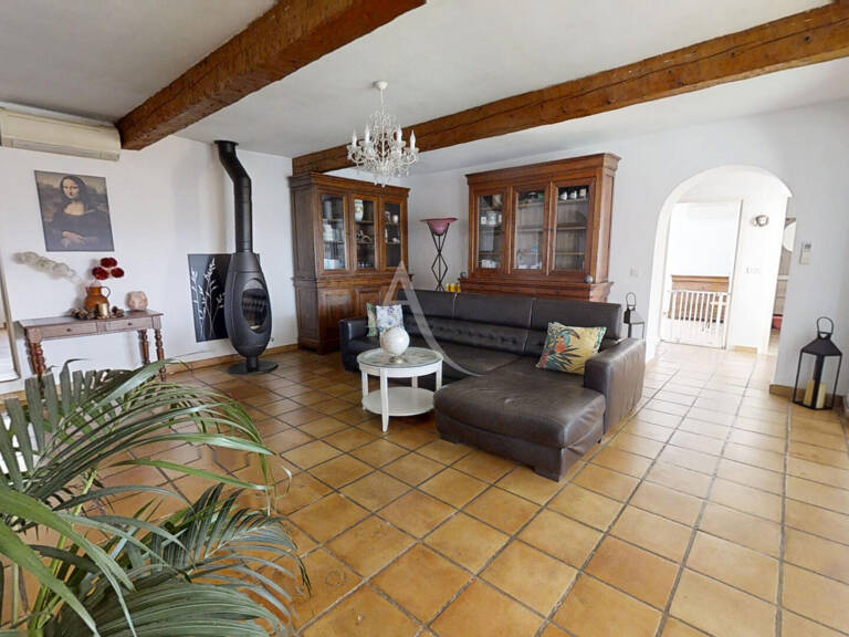 LA FARLÈDE limitrophe La Crau - Maison avec studio et piscine - 1 Hectare de terrain — photo 1