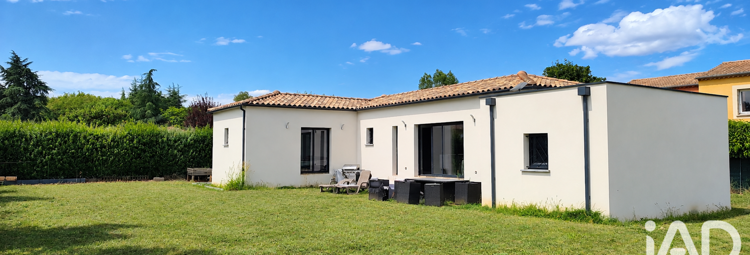 Maison 5 Pièces 103 m² à vendre à Saint-Alban-Auriolles (07120)