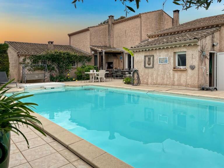 Vente confortable maison plain-pied à Marseillan avec beau jardin et piscine — photo 1