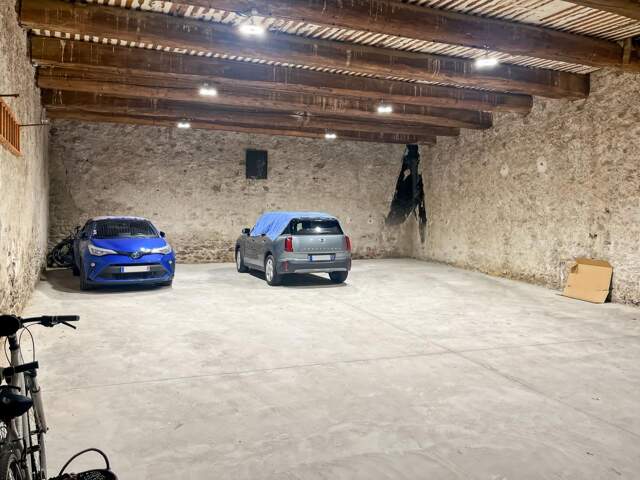 Vente grand garage/remise à Marseillan en angle de rue — photo du bien