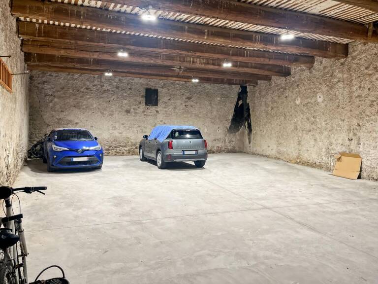 Vente grand garage/remise à Marseillan en angle de rue — photo 1
