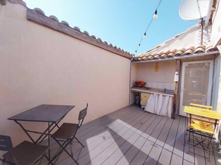 Vente maison de ville rénovée  à Marseillan avec terrasse — photo 1