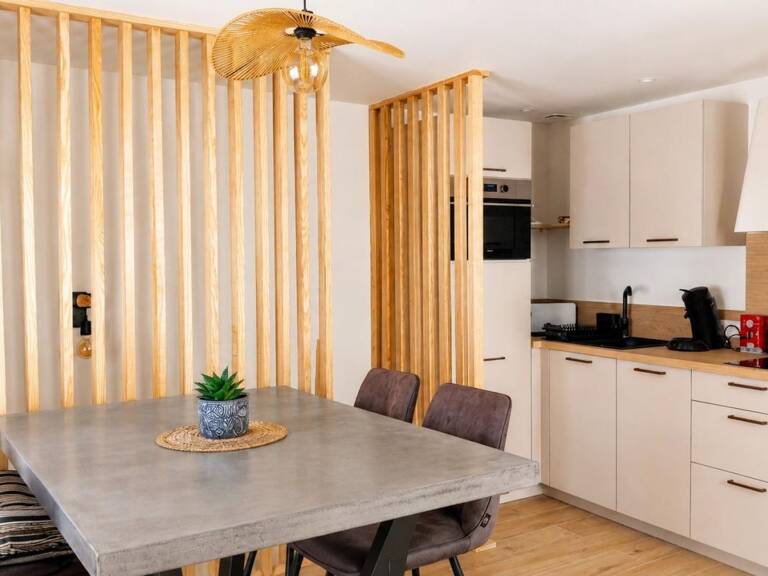 Vente maison de village entièrement rénovée à Marseillan avec emplacement idéal — photo 1