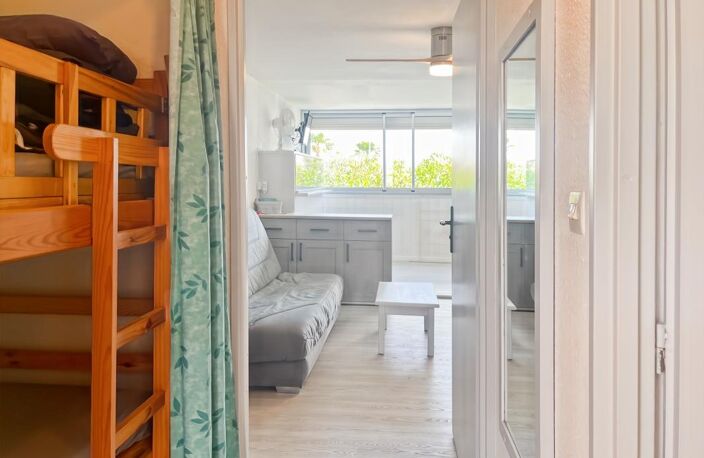 Vente studio cabine à Marseillan Plage avec loggia et parking — photo 5