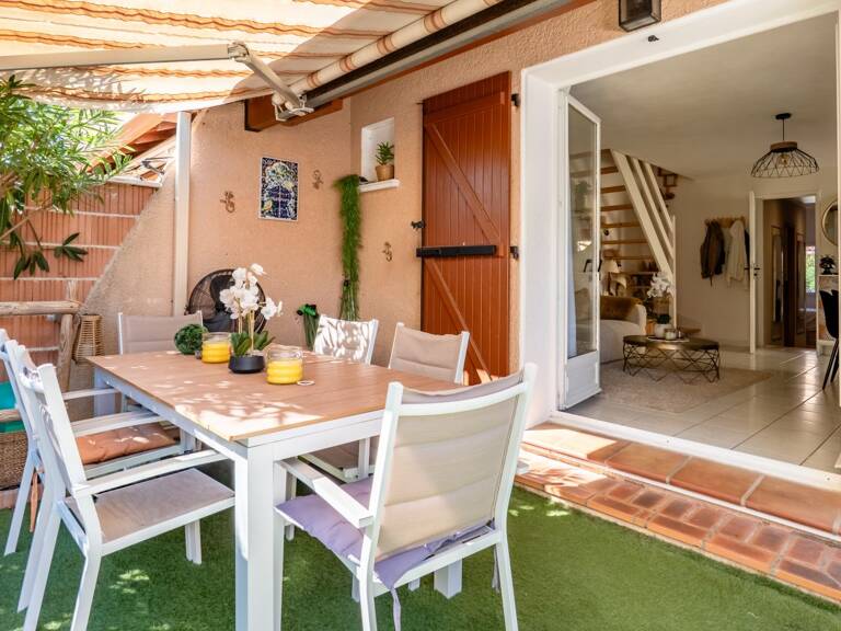 Maison T4 avec terrasse piscine et parking — photo 1