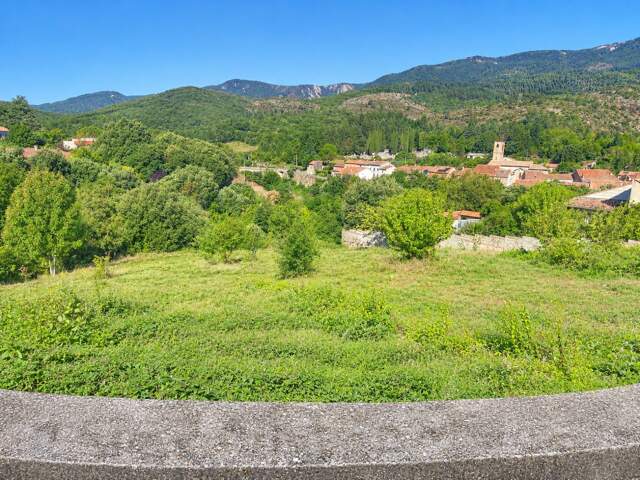 Terrain constructible — photo du bien