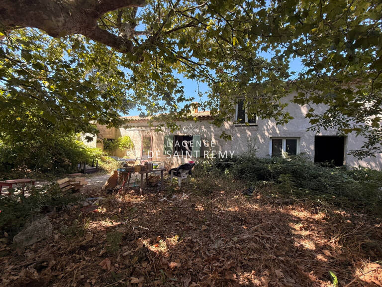 Mas de campagne à rénover - Fort potentiel à Sénas — photo 1