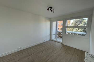 Appartement 3 pièces 780 €
