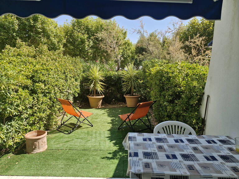 Rez-de-jardin moderne, véritable coin de verdure à deux pas — photo 1