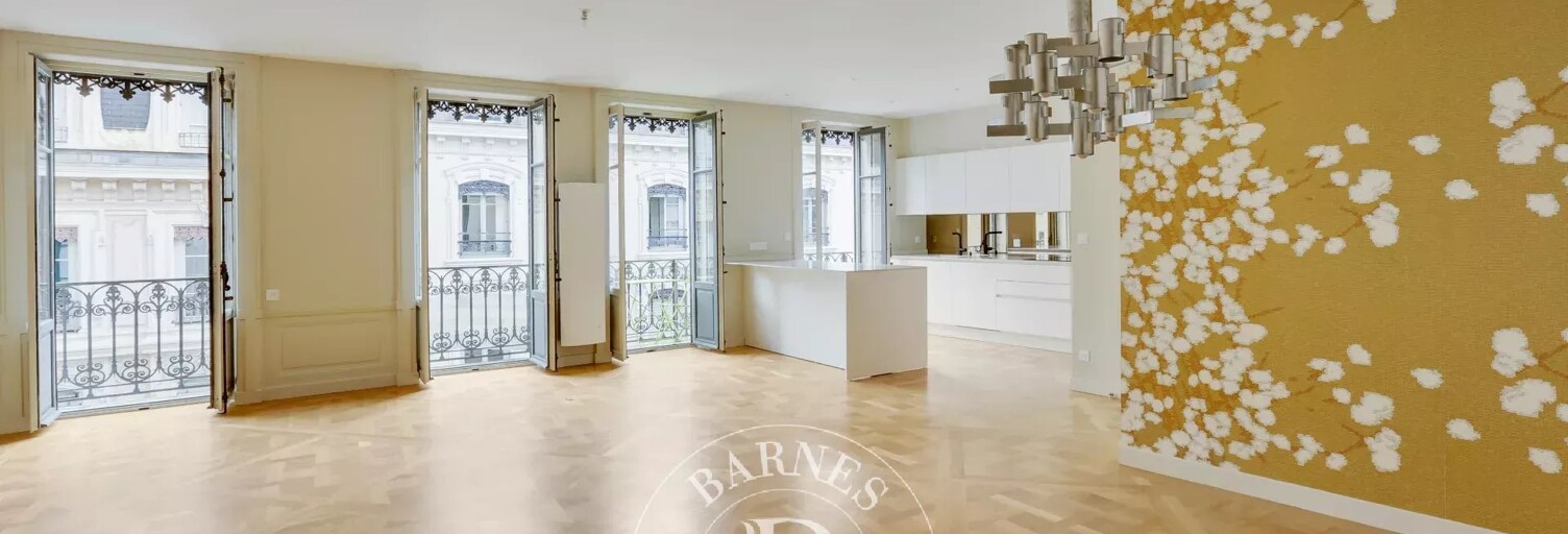 Appartement 3 Pièces 94 m² à louer à Lyon 2 (69002)