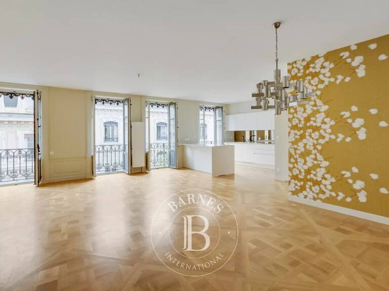 Lyon 2 - Jacobins - Appartement rénové de 94,17 m² - Balcon - 2 Chambres — photo 1