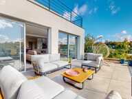 Millery – « Villa sur le toit » 6 pièces de 135 m² sur 500 m² de terrain avec piscine et spa — photo 2