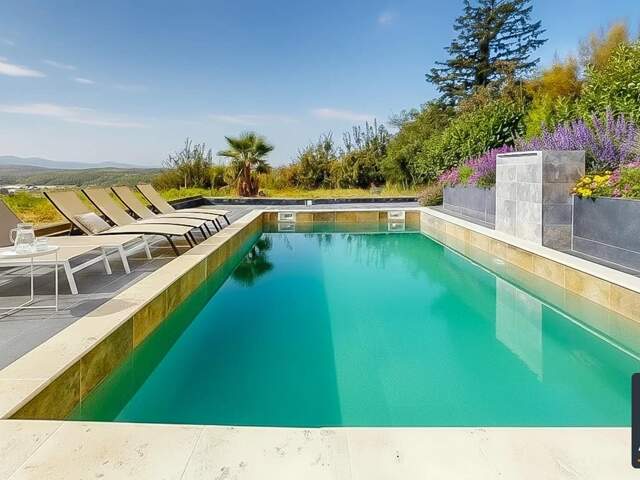 Millery – « Villa sur le toit » 6 pièces de 135 m² sur 500 m² de terrain avec piscine et spa — photo du bien