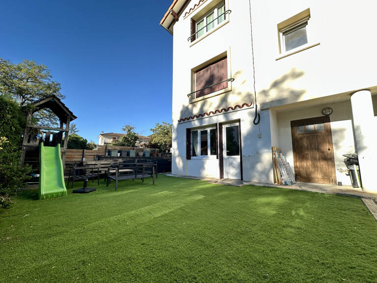 Maison d'habitation de 239m2 à usage mixte (résidence princi — photo 1