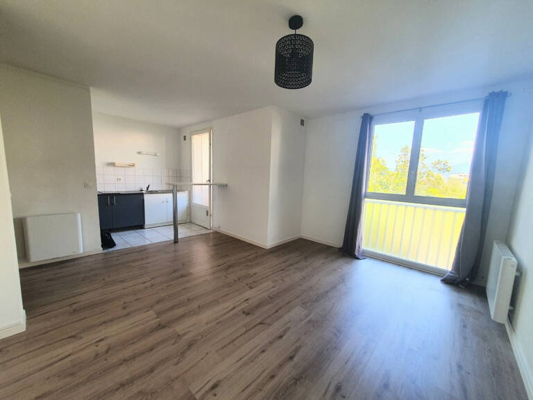 SEYSSINET - Grand studio 27m2 — photo 1