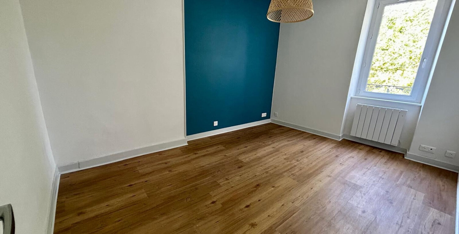 T2 place de la liberté - 40m2 — photo 1