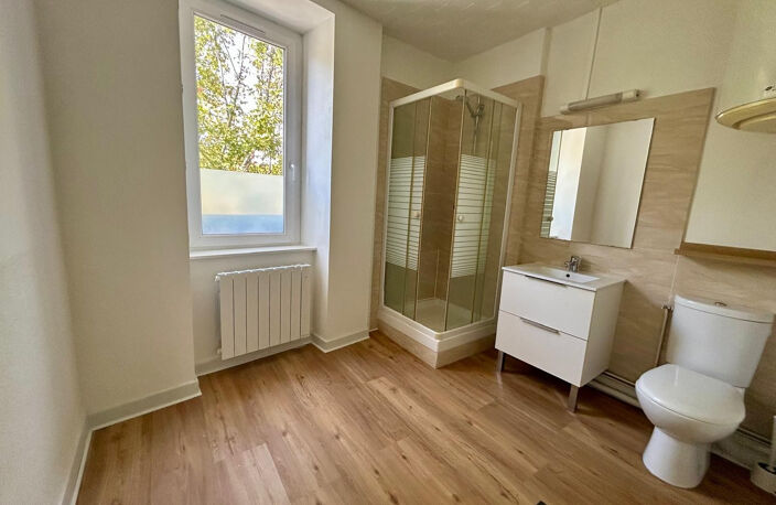 T2 place de la liberté - 40m2 — photo 4