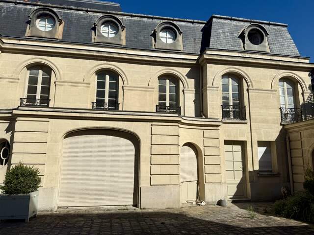 Vends Duplex bien d'exception Hôtel de Noailles — photo du bien