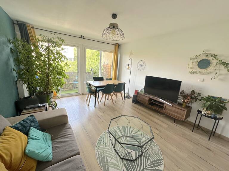 TOULOUSE - PLACE DE L'ORMEAU - T3 lumineux de 64m² — photo 1