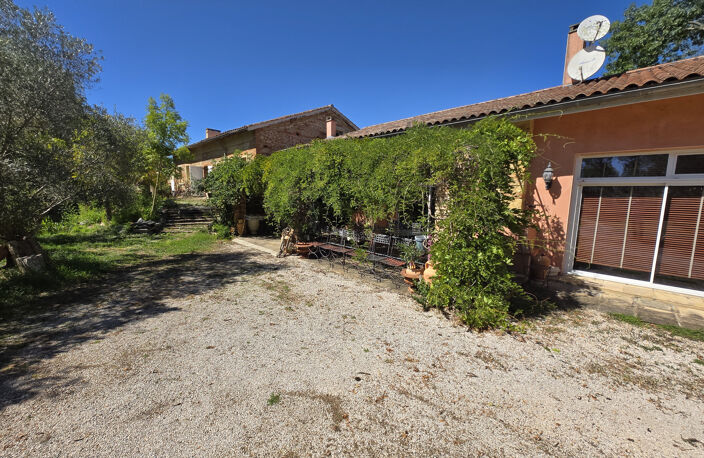 SAINT-MARTIN D'OYDES-CHATEAU MERCIE 350 m2 — photo 5