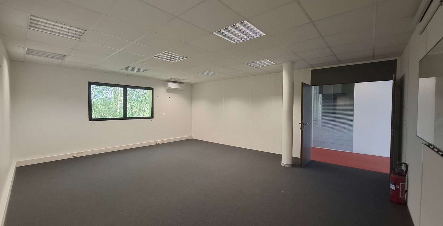 Vente local industriel   Cesson-Sévigné (35510) — photo 1