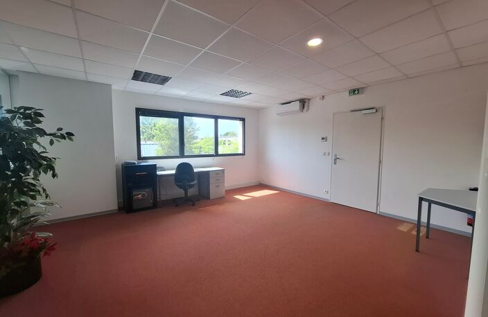 Vente local industriel   Cesson-Sévigné (35510) — photo 4