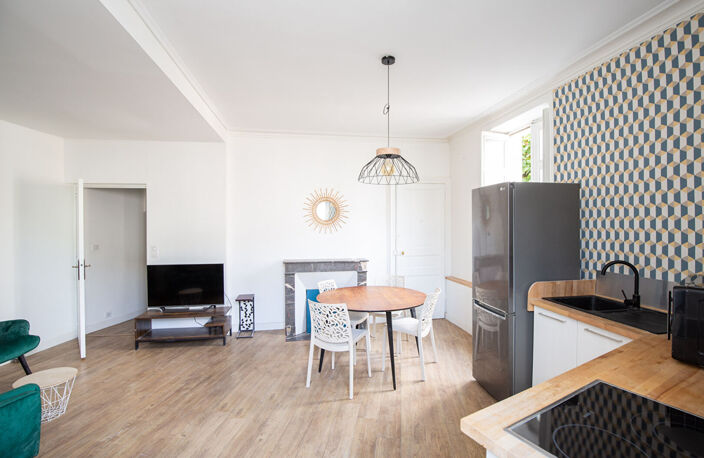 A VENDRE NANTES SAINT DONATIEN CONFORTABLE TYPE 3 DE CARACTERE — photo 2
