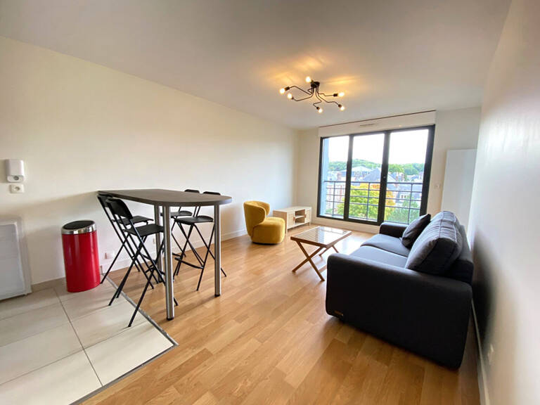 Appartement Evreux  T2 meublé de 44 m² avec parking et balcon — photo 1