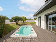 Maison rénovée avec beaux volumes, spa et garage XXL — photo 3