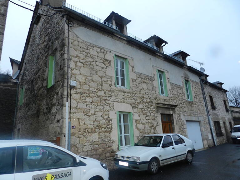 Appartement Gages - 4 pièce(s) - 103.51 m² - Terrasse - garage — photo 1