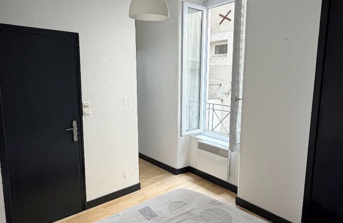 A VENDRE APPARTEMENT T2 LA ROCHELLE / HYPER CENTRE — photo 4