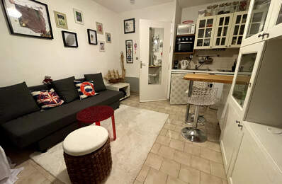 A louer Appartement meublé de  20m2, veranda climatisé, jardinet, 2 places de stationnement, en rez-de-chaussée — photo du bien
