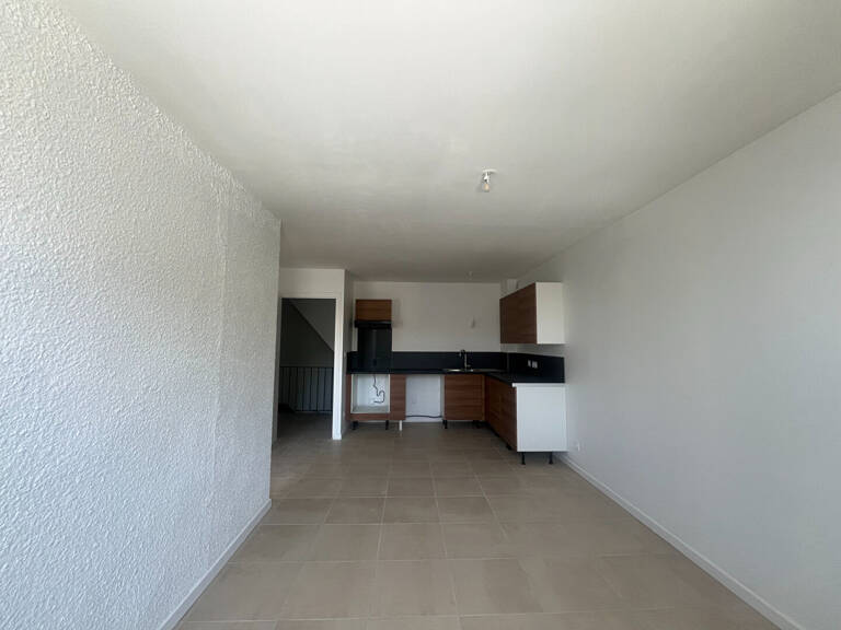 CENTRE LIVRON - Appartement T4 rénové — photo 1