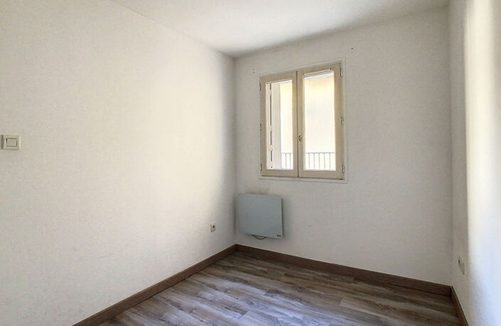 Appartement T2 avec terrasse — photo 3