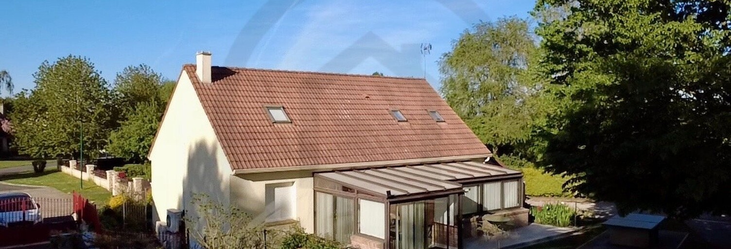 Maison 8 Pièces 139 m² à vendre à Ételfay (80500)
