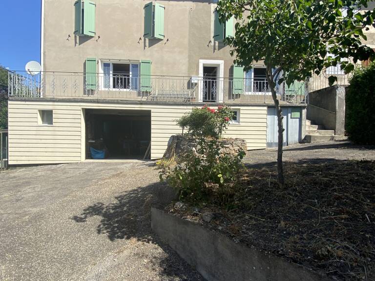 Location Maison de village 7 pièces — photo 1