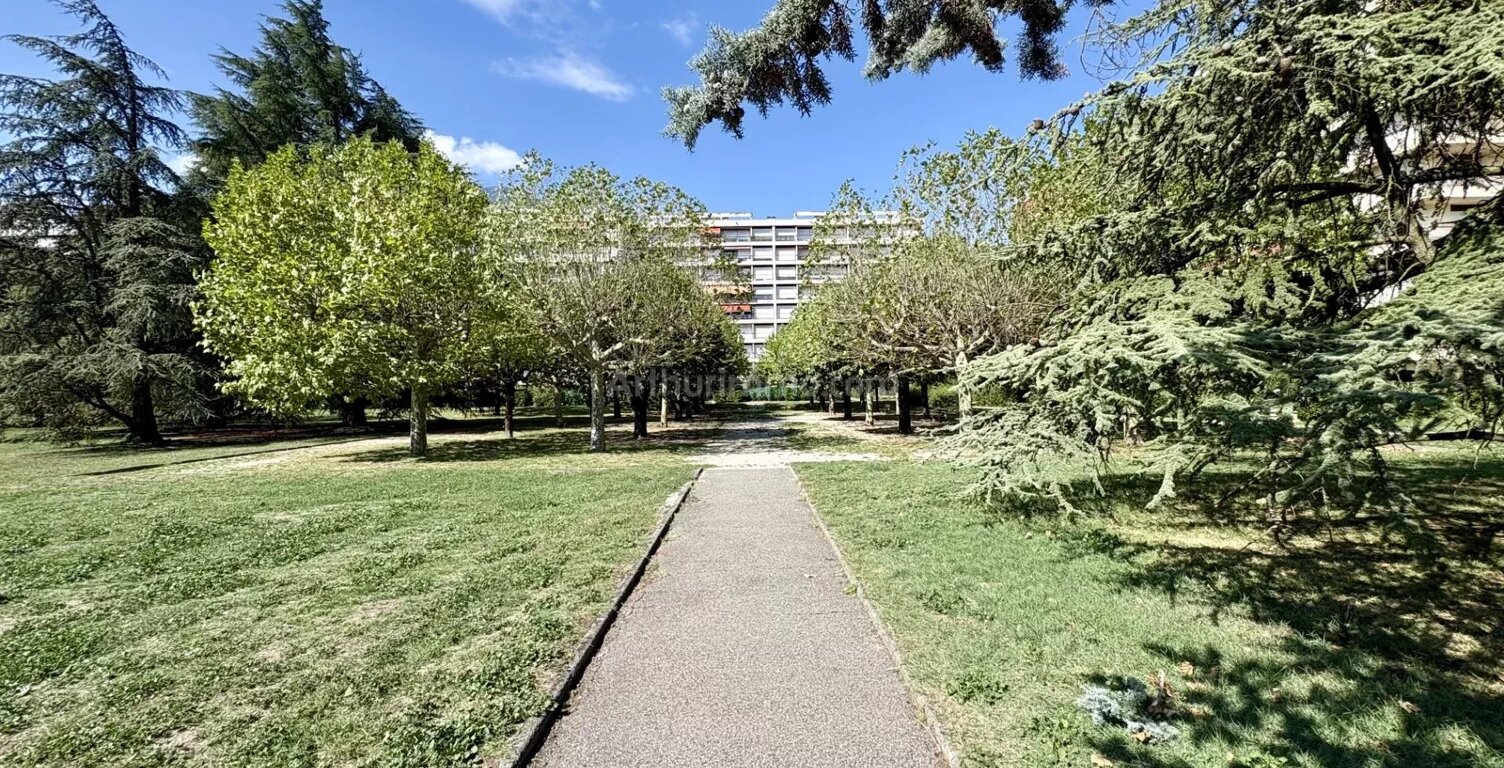 Echirolles Appartement 5 pièces 118.9 m² (Loi carrez) — photo 1