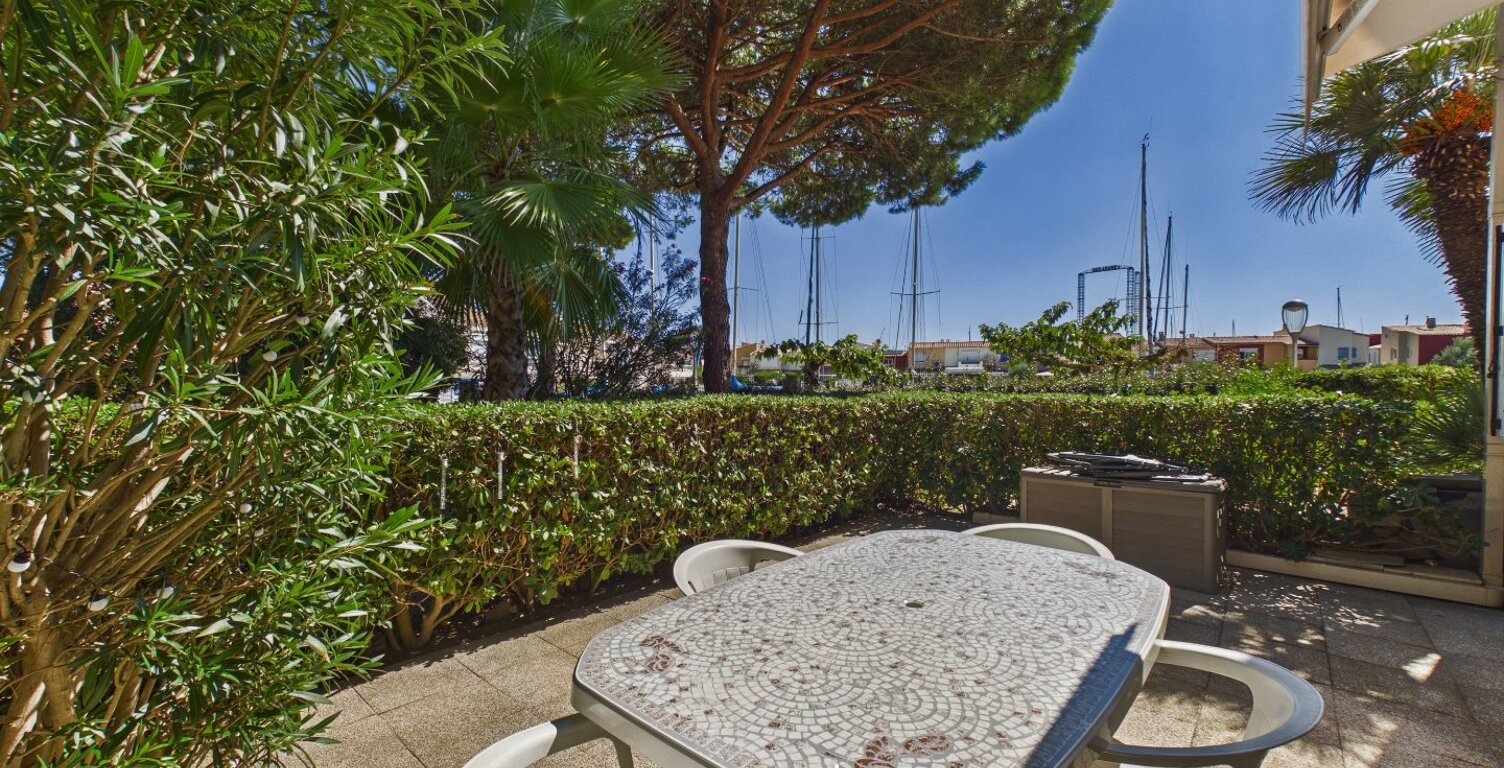 Appartement en rez-de-jardin — photo 1