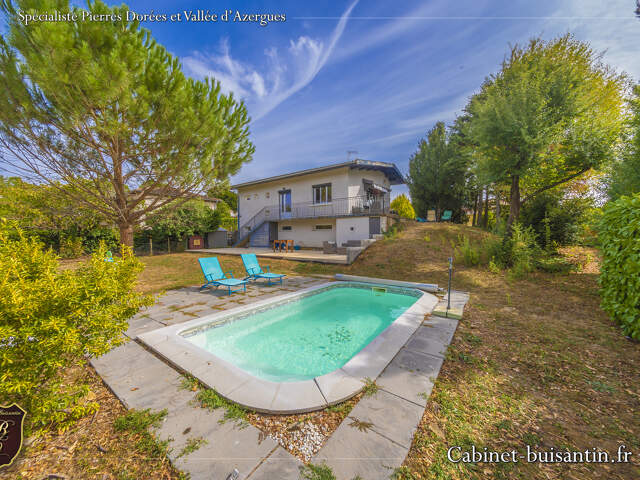 Maison avec piscine, proche centre — photo du bien