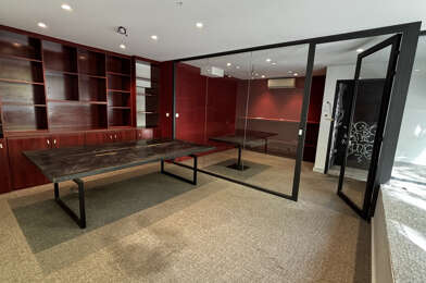Commerce  600 €