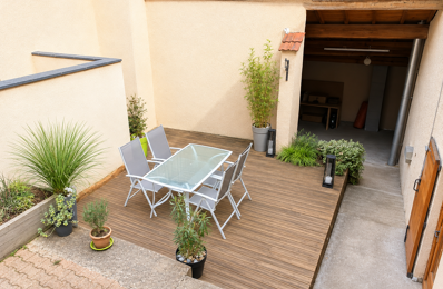 A VENDRE AU COEUR DU BOURG DE COURZIEU MAISON ANCIENNE RENOV — photo du bien