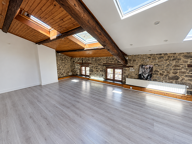 BEL APPARTEMENT ANCIEN DERNIER ETAGE RUE DE FONTANES ANNONAY — photo 3