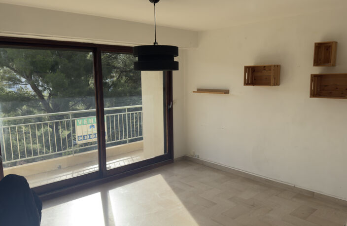 Appartement T2 13009 — photo 2