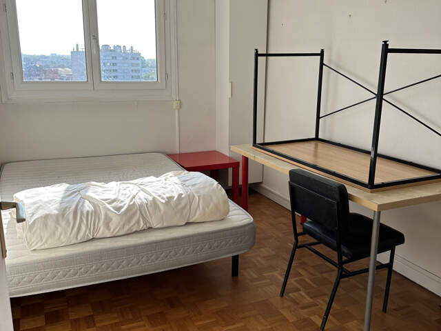 CHAMBRE EN COLOCATION — photo du bien