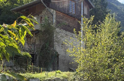 PETITE MAISON DE PAYS AVEC TERRAIN — photo du bien