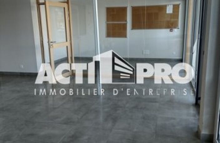 Bureaux à louer — photo 4