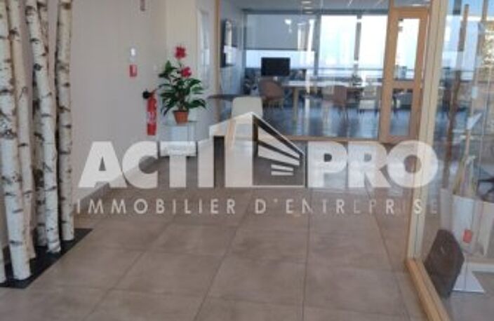 Bureaux à louer — photo 3