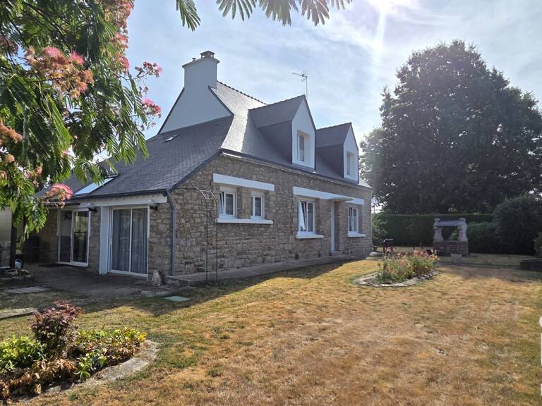 Vente Maison/villa 8 pièces — photo 1