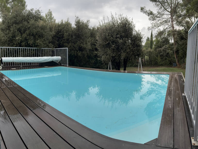 Location de Septembre à Juin : Villa 3 pieces avec Piscine — photo 1