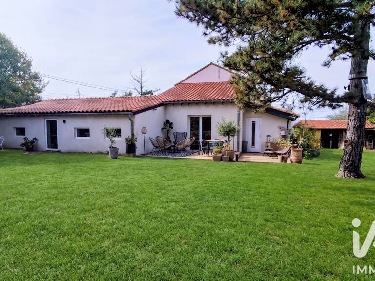 Vente Maison/villa 7 pièces — photo 1